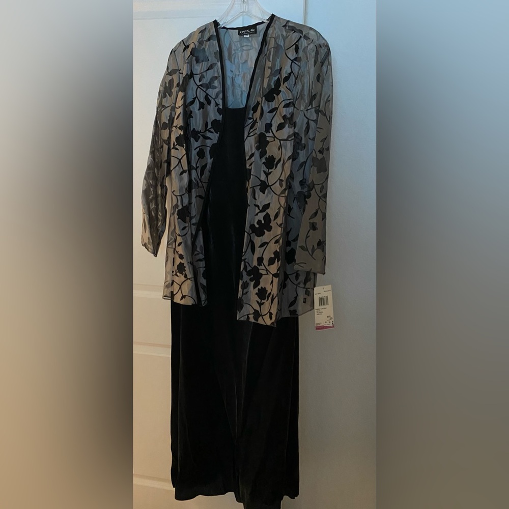 Onyx night dress by Wendye Chaitin